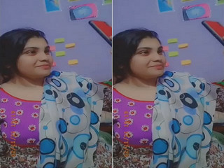 Horny Desi Girl Shows Her Big Boobs part 2